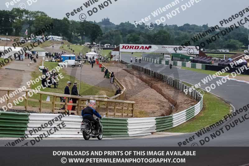 Vintage motorcycle club;eventdigitalimages;mallory park;mallory park trackday photographs;no limits trackdays;peter wileman photography;trackday digital images;trackday photos;vmcc festival 1000 bikes photographs